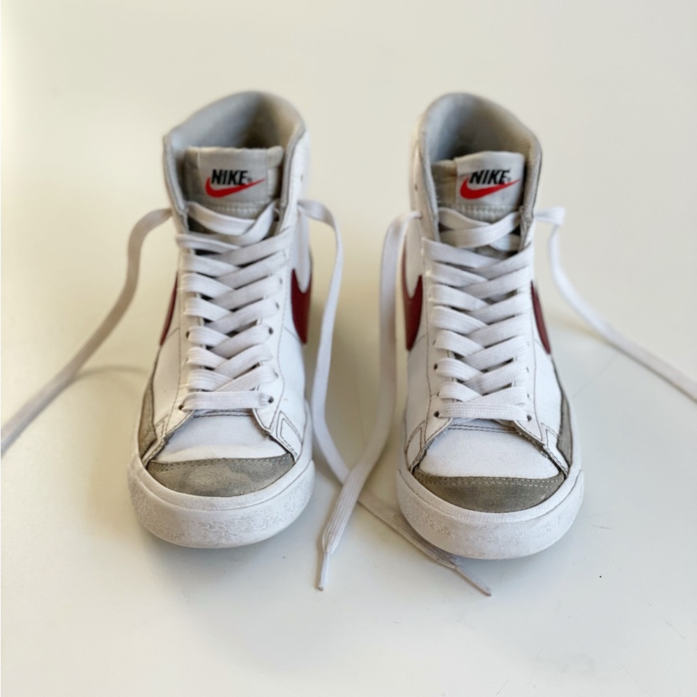 Nike Mid 77 White/Red Youth Size 3.5Y